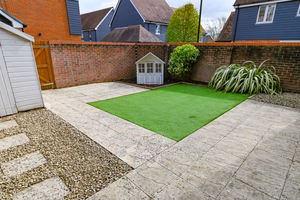 Gardener Close